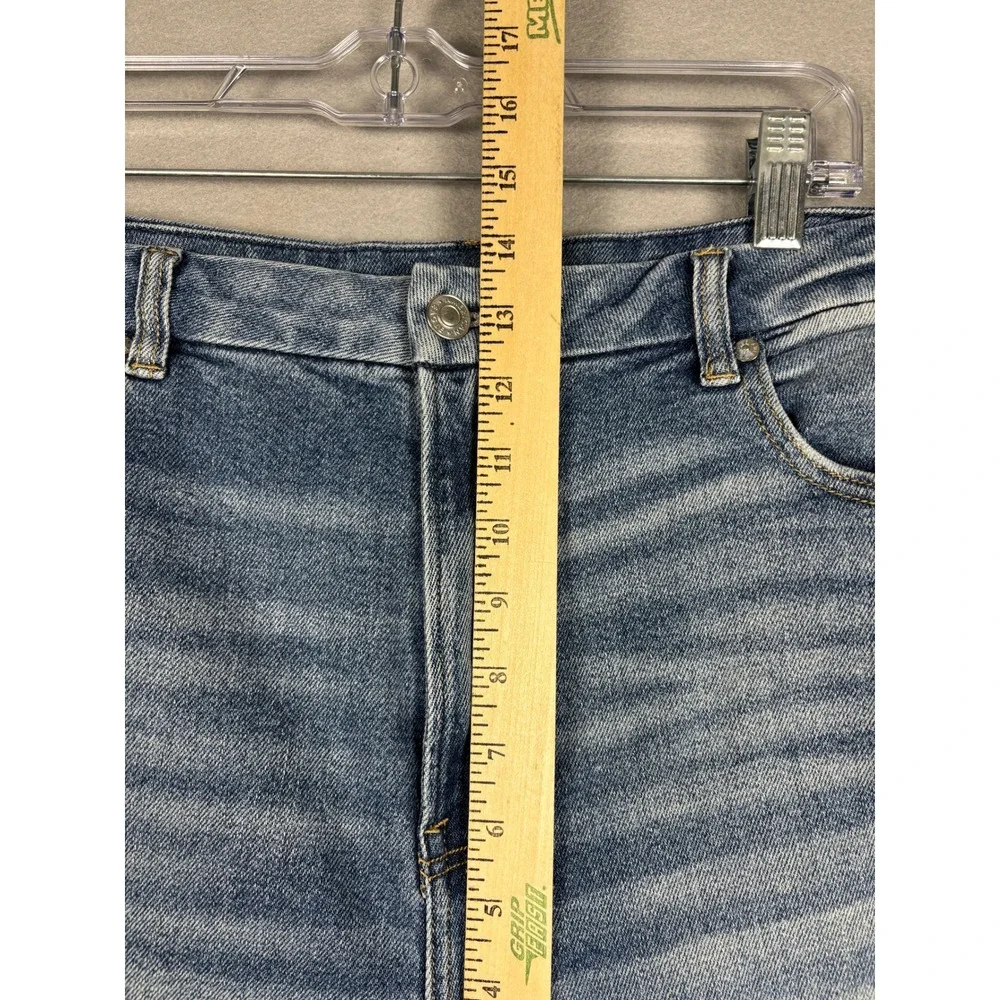American Eagle Curvy Mom Jean Distressed High Rise Blue Denim 16 Long